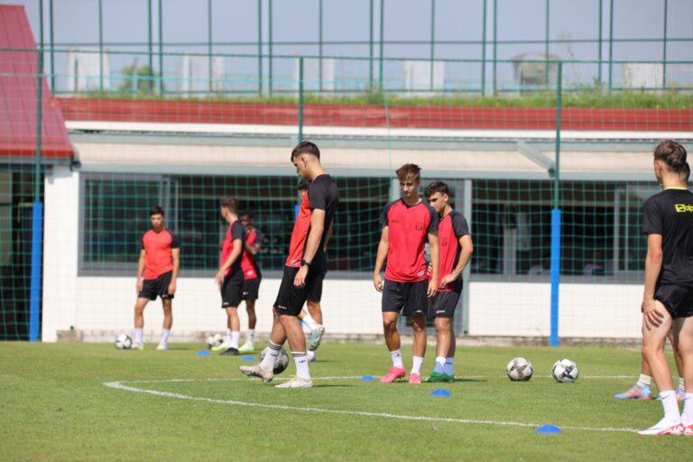 Pobjede nogometne škole u Prvoj NL