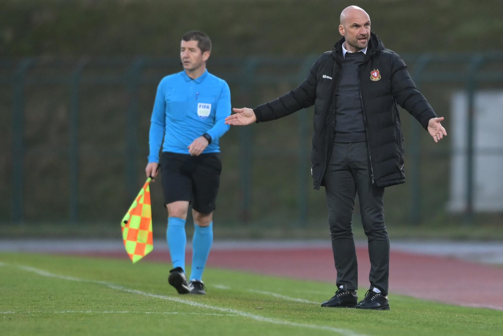 "To mogu samo ekipe s karakterom!"